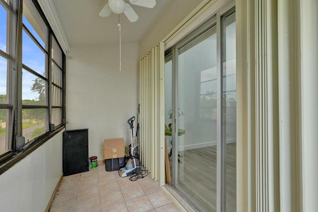 2540 Boundbrook Boulevard 205, West Palm Beach, FL 33406