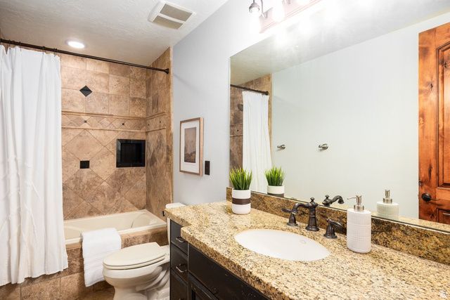 407 E HIDDEN LAKE DR, Bountiful, UT 84010