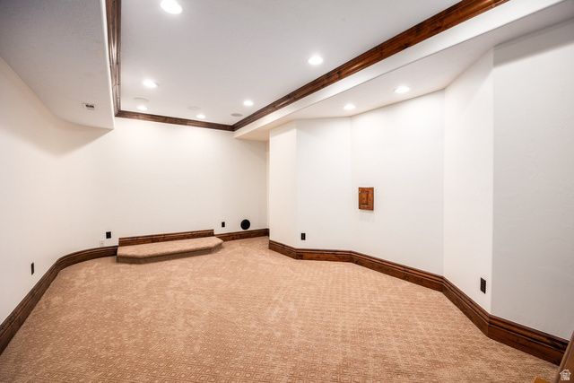 407 E HIDDEN LAKE DR, Bountiful, UT 84010