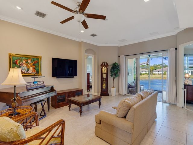 7468 Oak Crest Lane 7468, Vero Beach, FL 32966