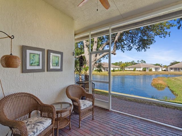 7468 Oak Crest Lane 7468, Vero Beach, FL 32966