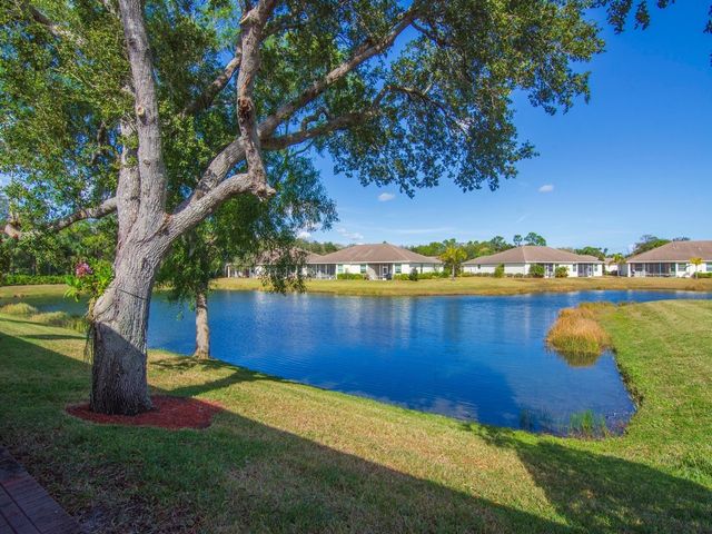 7468 Oak Crest Lane 7468, Vero Beach, FL 32966