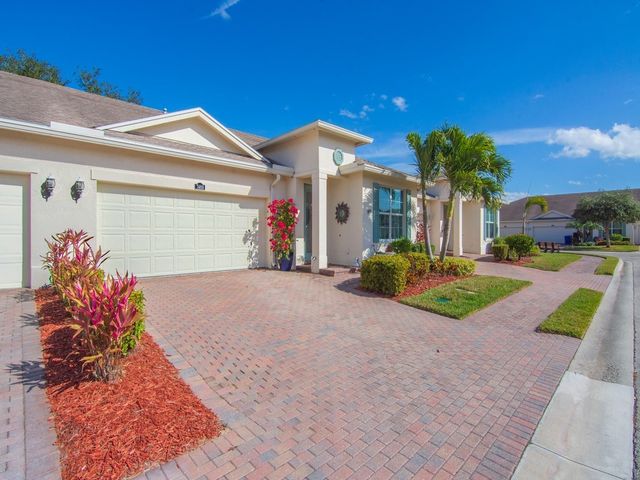 7468 Oak Crest Lane 7468, Vero Beach, FL 32966