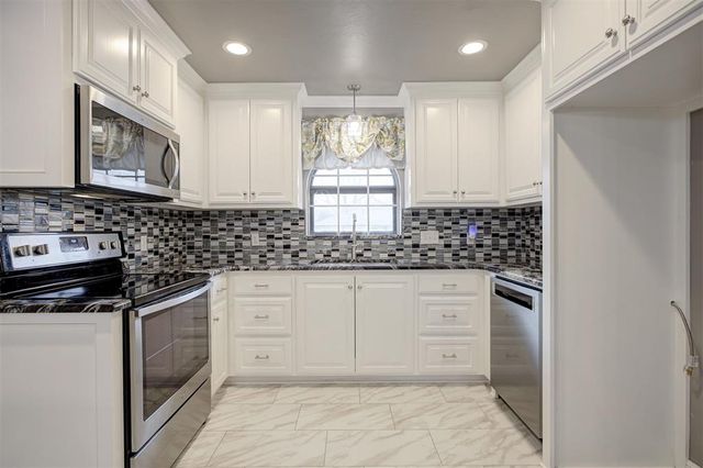 3808 Grandview Terrace, Edmond, OK 73013