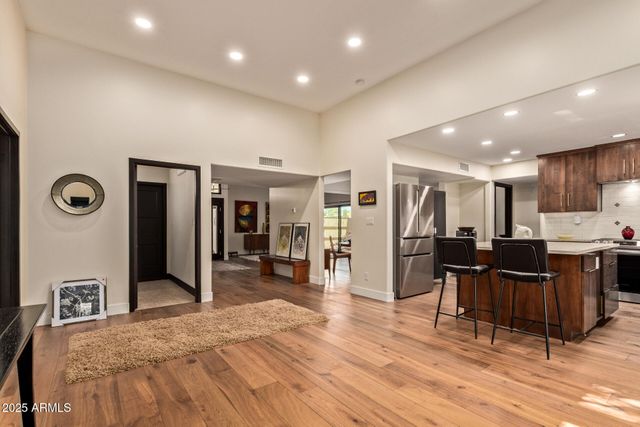 2111 W MARLETTE Avenue, Phoenix, AZ 85015