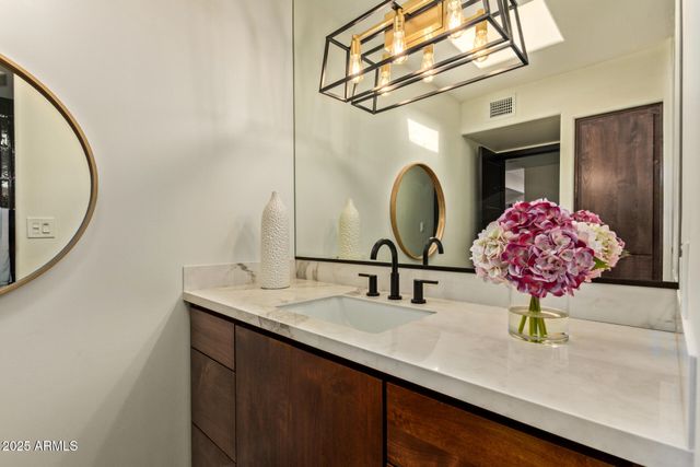 2111 W MARLETTE Avenue, Phoenix, AZ 85015