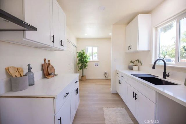 2559 Kellogg Park Drive, Pomona, CA 91768