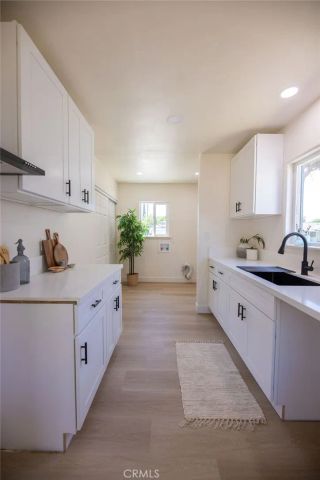 2559 Kellogg Park Drive, Pomona, CA 91768
