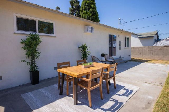 2559 Kellogg Park Drive, Pomona, CA 91768