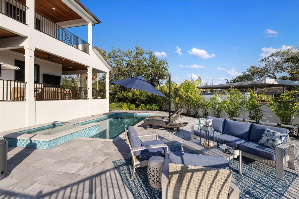 Image 17 of property listing at 4634 HIGEL AVENUE, Sarasota, FL 34242