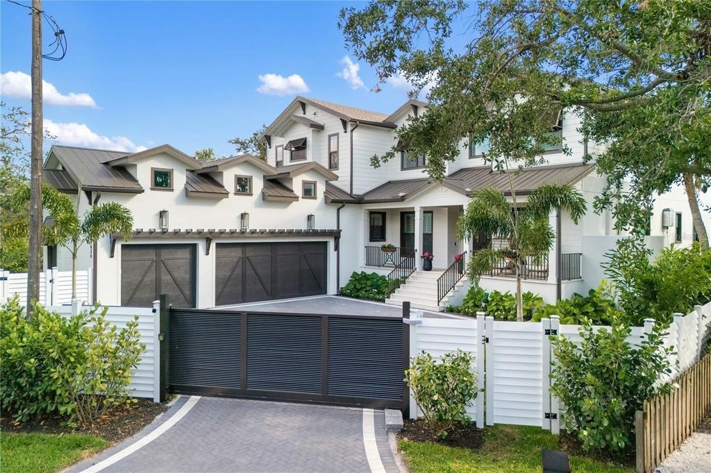Image 23 of property listing at 4634 HIGEL AVENUE, Sarasota, FL 34242
