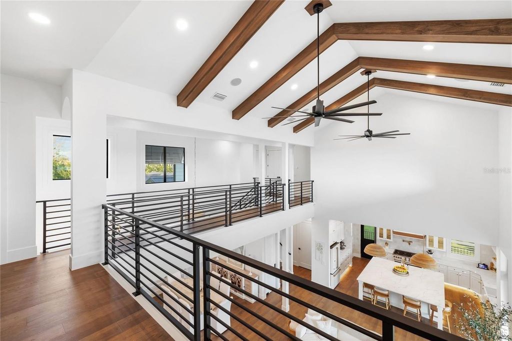 Image 30 of property listing at 4634 HIGEL AVENUE, Sarasota, FL 34242