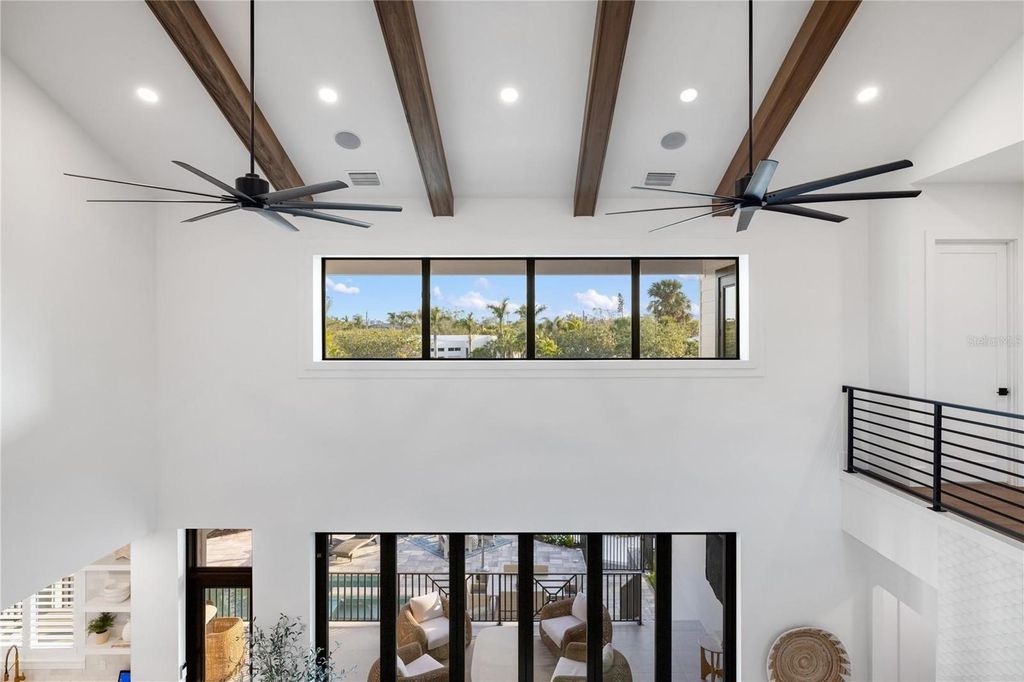 Image 33 of property listing at 4634 HIGEL AVENUE, Sarasota, FL 34242