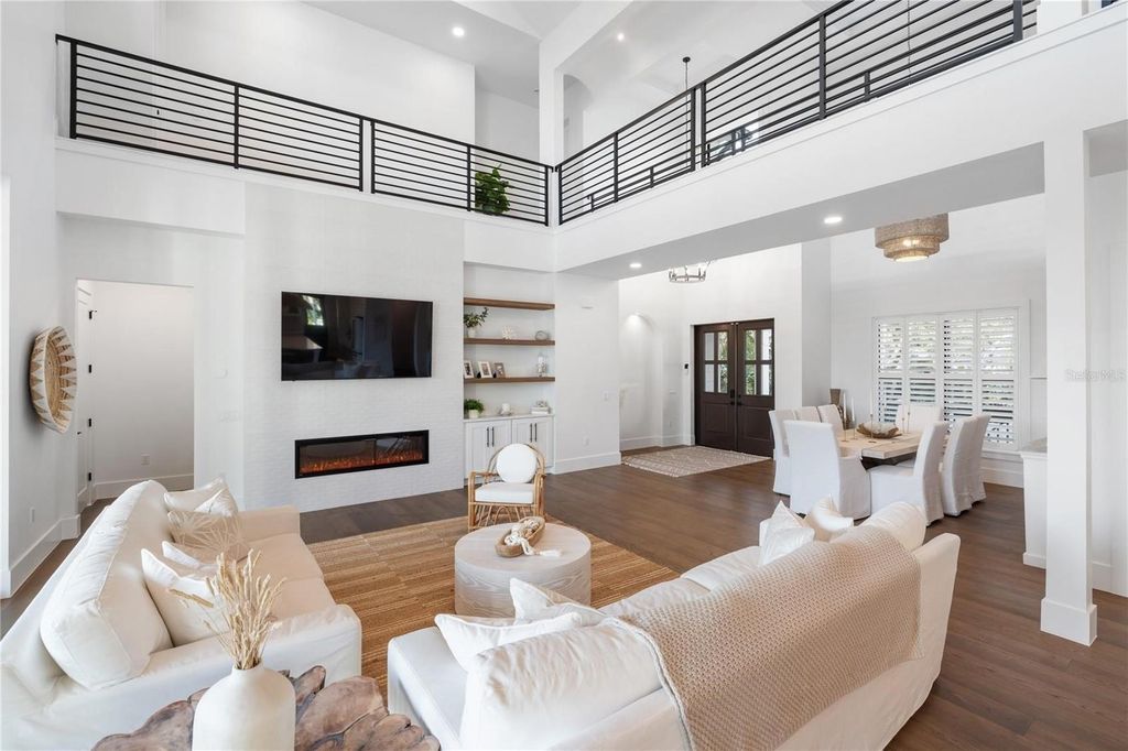 Image 36 of property listing at 4634 HIGEL AVENUE, Sarasota, FL 34242