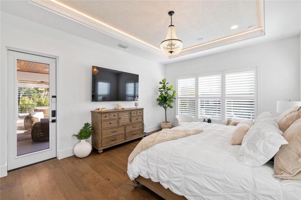 Image 53 of property listing at 4634 HIGEL AVENUE, Sarasota, FL 34242