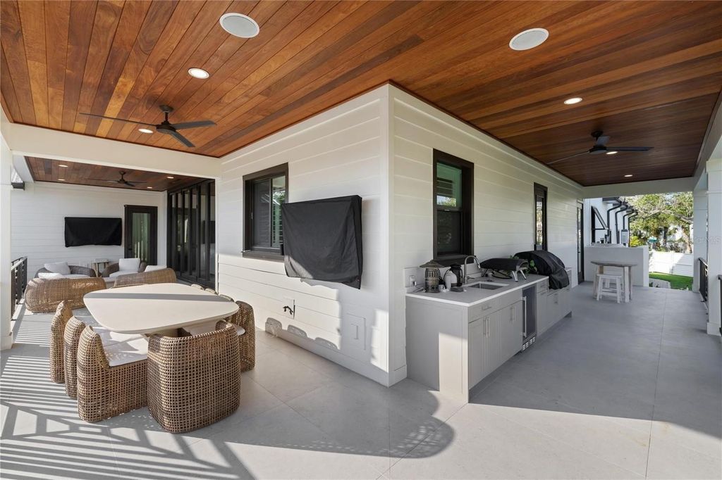 Image 89 of property listing at 4634 HIGEL AVENUE, Sarasota, FL 34242