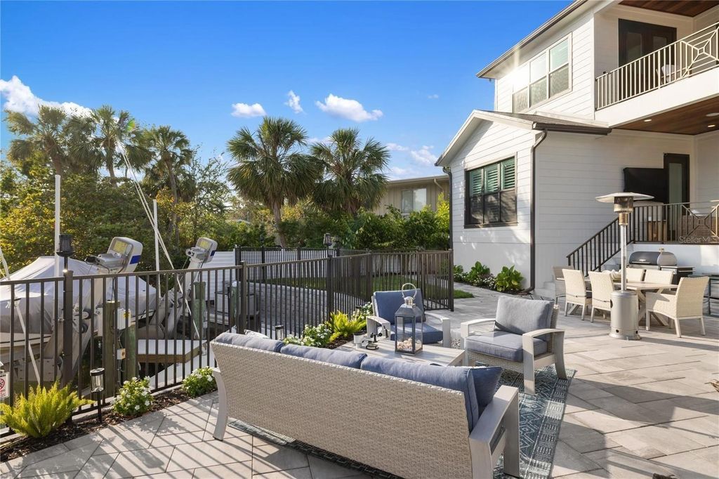 Image 92 of property listing at 4634 HIGEL AVENUE, Sarasota, FL 34242