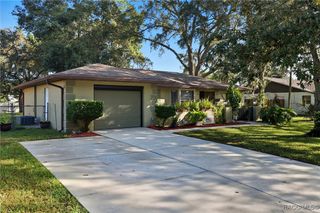 5658 W Pine Circle, Crystal River, FL 34429
