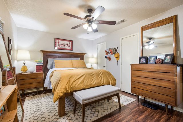 2000 Navajo Street, Denton, TX 76209