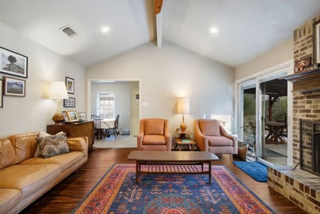 2000 Navajo Street, Denton, TX 76209