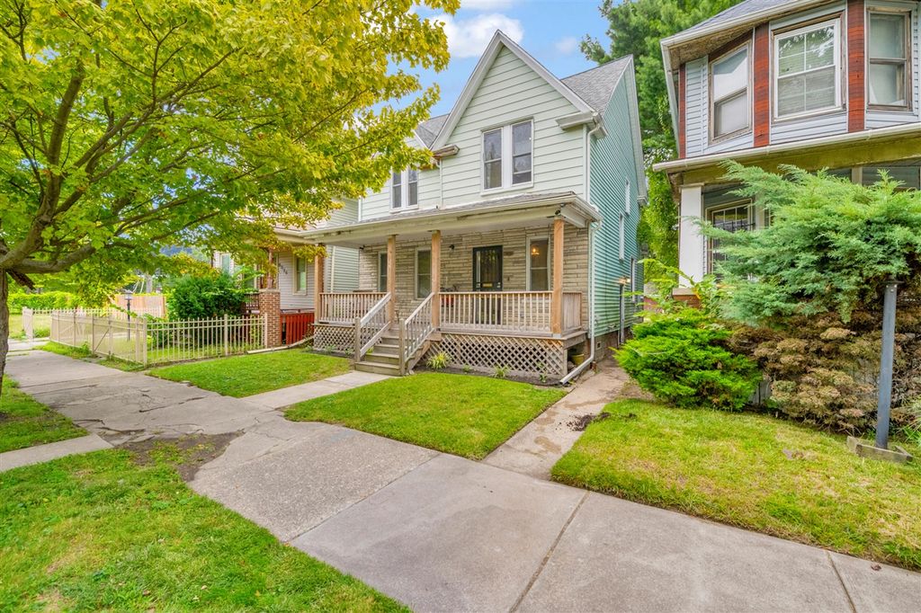 2270 Parker Street, Detroit, MI 48214