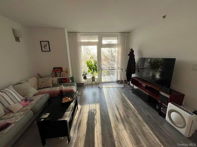 6518 Austin Street 4G, Rego Park, NY 11374