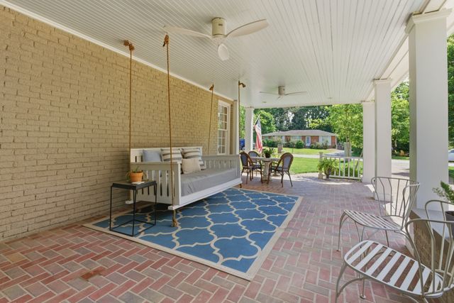 3619 Caldwell Ct, Nashville, TN 37204