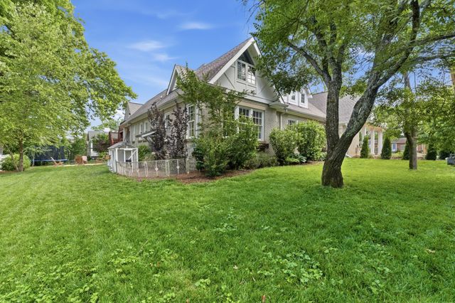 3619 Caldwell Ct, Nashville, TN 37204