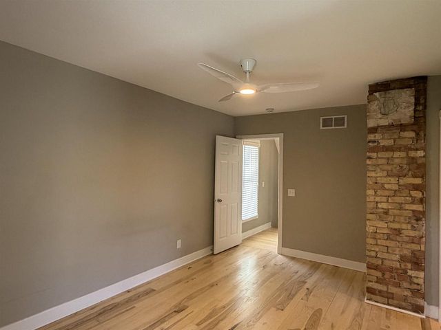 824 E Dayton Street, Madison, WI 53703