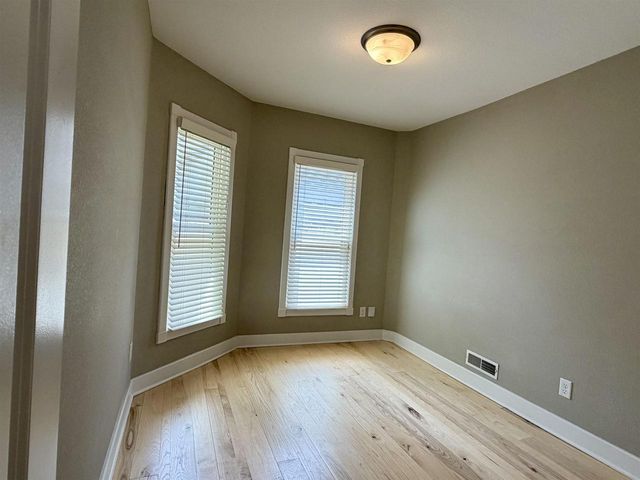 824 E Dayton Street, Madison, WI 53703