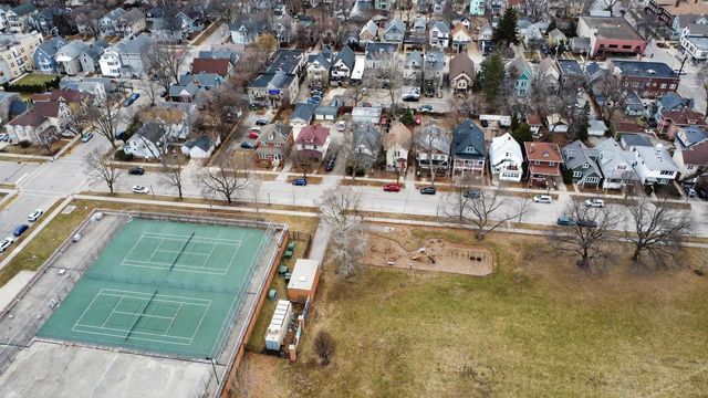 824 E Dayton Street, Madison, WI 53703