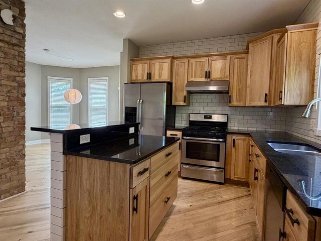 824 E Dayton Street, Madison, WI 53703