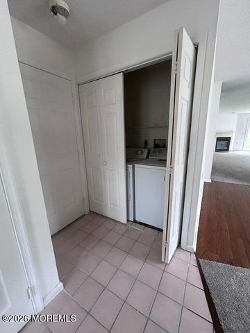 23 Sequoia Court, Barnegat, NJ 08005
