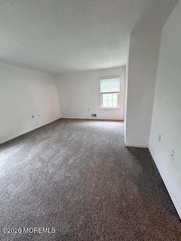 23 Sequoia Court, Barnegat, NJ 08005