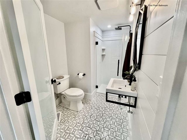 54 Isabelle Drive, Narragansett, RI 02882