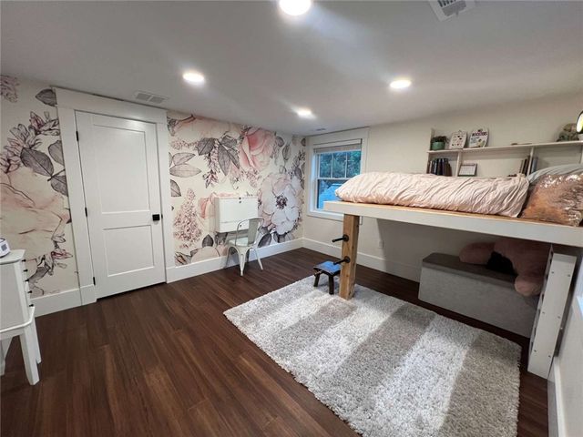 54 Isabelle Drive, Narragansett, RI 02882