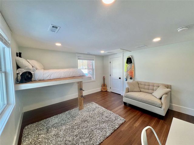 54 Isabelle Drive, Narragansett, RI 02882