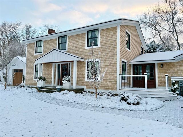 54 Isabelle Drive, Narragansett, RI 02882