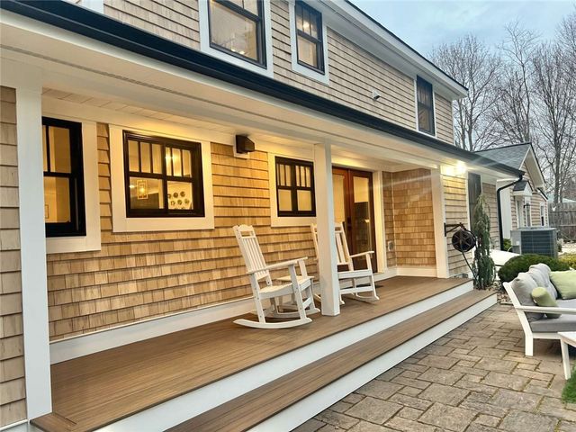 54 Isabelle Drive, Narragansett, RI 02882
