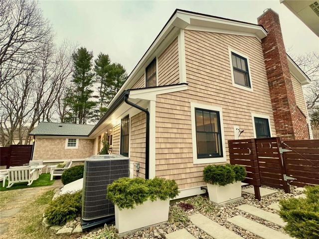54 Isabelle Drive, Narragansett, RI 02882