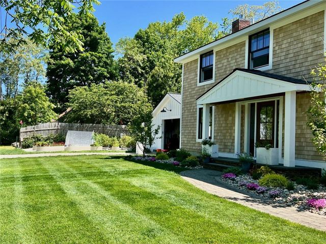 54 Isabelle Drive, Narragansett, RI 02882