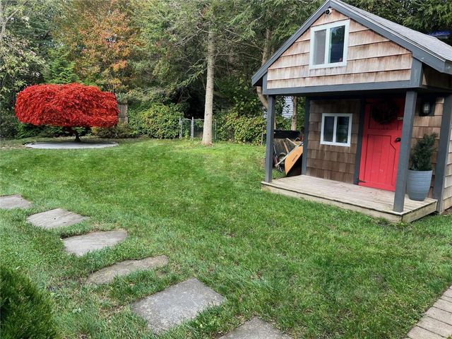 54 Isabelle Drive, Narragansett, RI 02882
