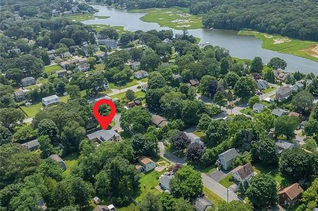 54 Isabelle Drive, Narragansett, RI 02882