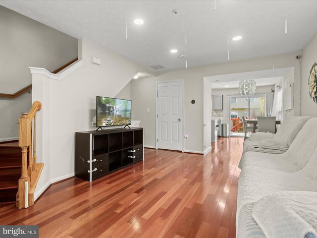 8212 SPADDERDOCK WAY, Laurel, MD 20724