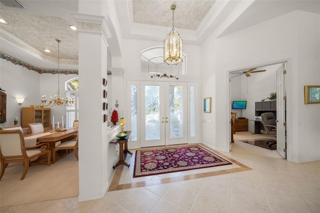 Image 11 of property listing at 2799 DICK WILSON DRIVE, Sarasota, FL 34240