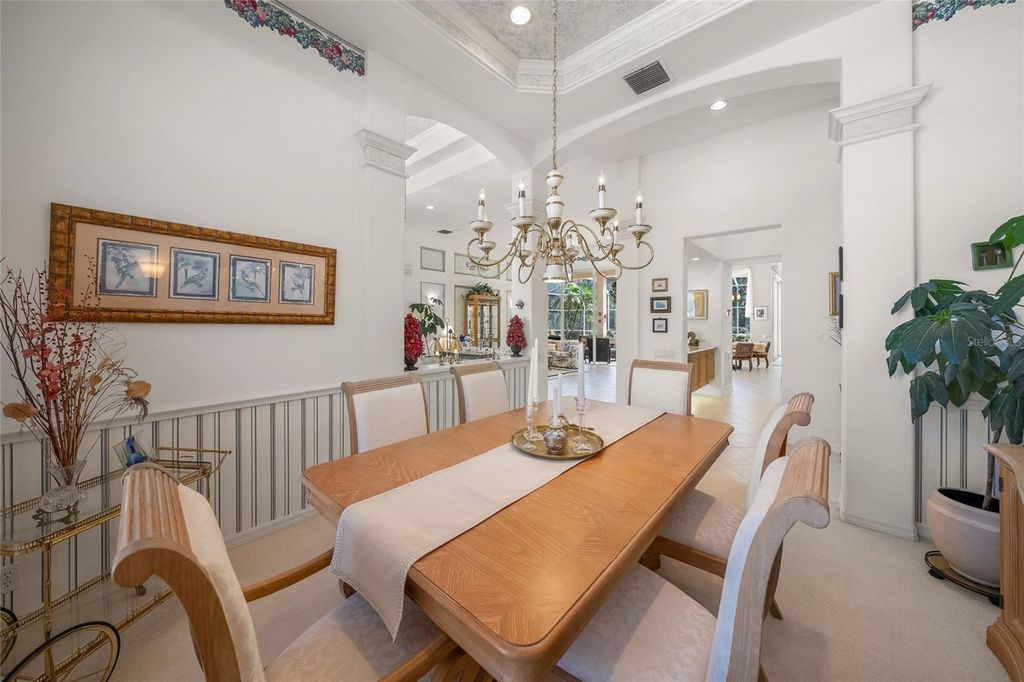 Image 13 of property listing at 2799 DICK WILSON DRIVE, Sarasota, FL 34240