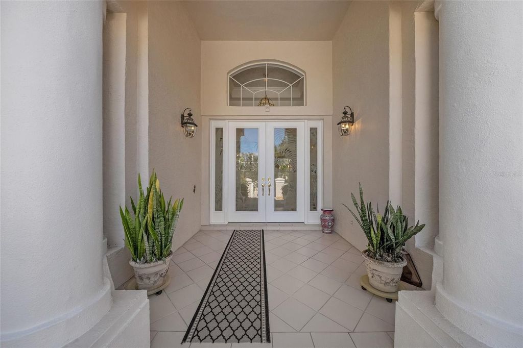 Image 54 of property listing at 2799 DICK WILSON DRIVE, Sarasota, FL 34240