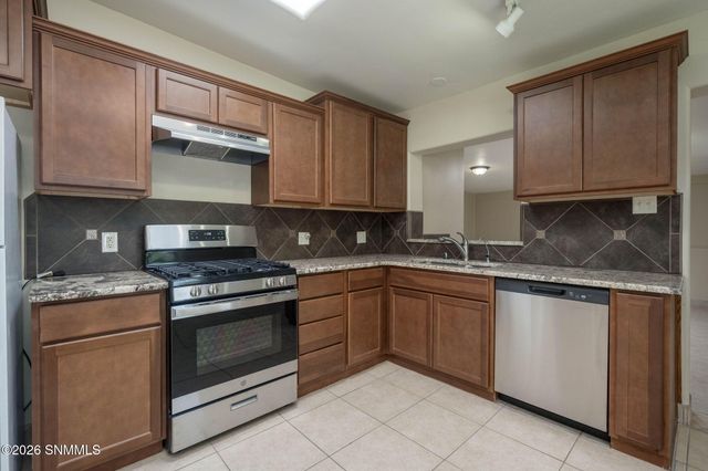 425 Palmer Road, Las Cruces, NM 88005