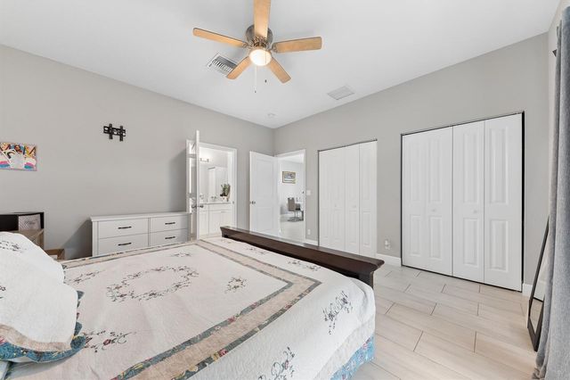525 NW 12th Avenue, Boynton Beach, FL 33435