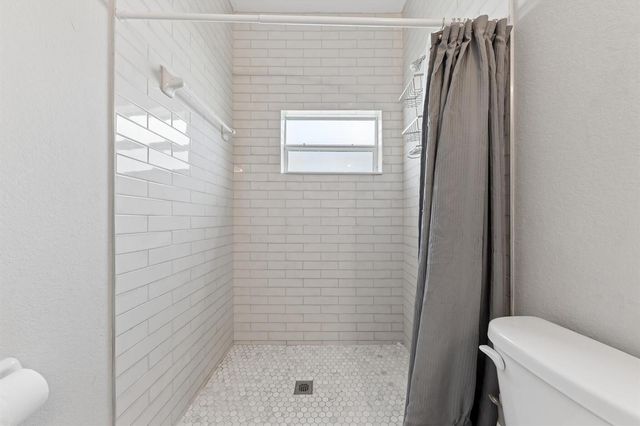 525 NW 12th Avenue, Boynton Beach, FL 33435